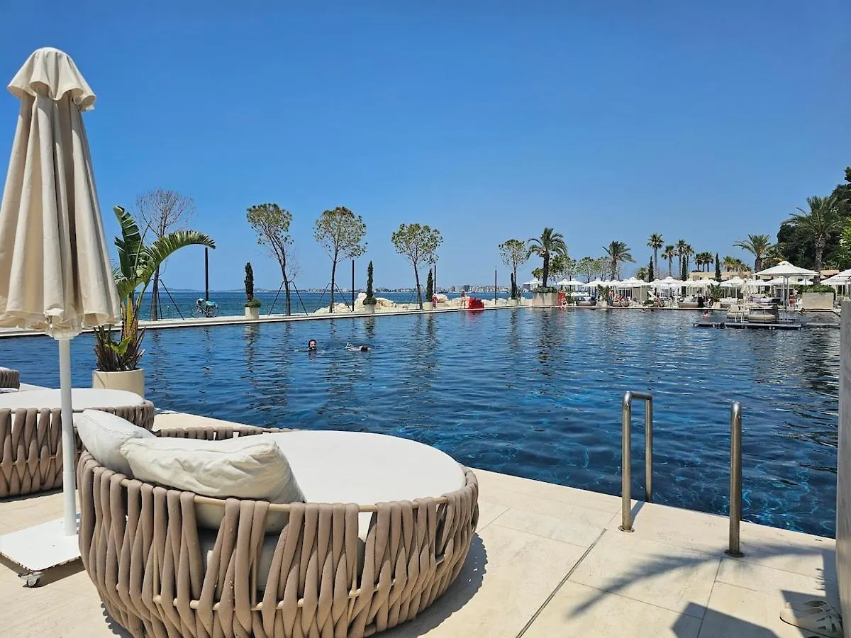 Vlorë Splendid Sea View, Great Location! 아파트 알바니아