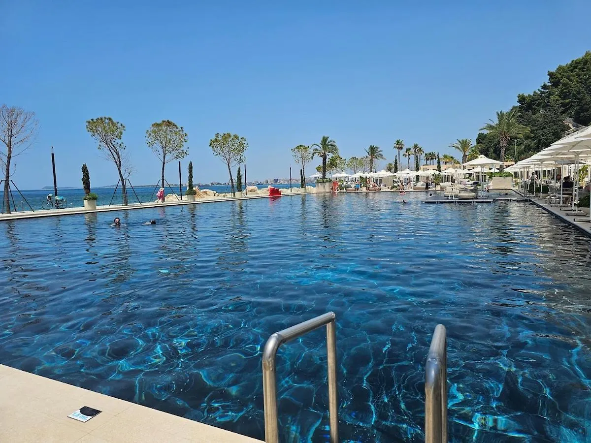 Splendid Sea View, Great Location! Apartment Vlore