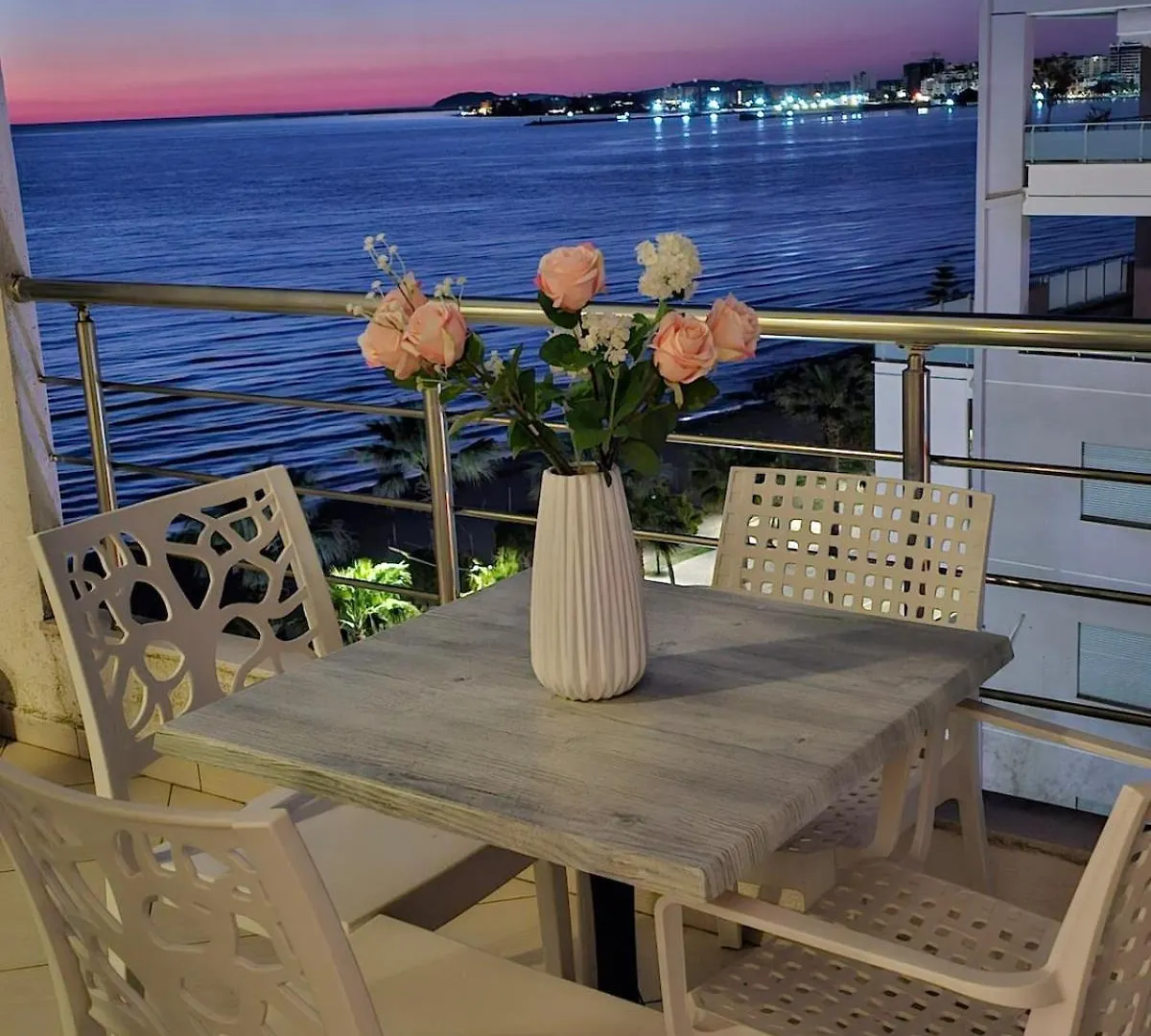 Vlorë Splendid Sea View, Great Location! 아파트