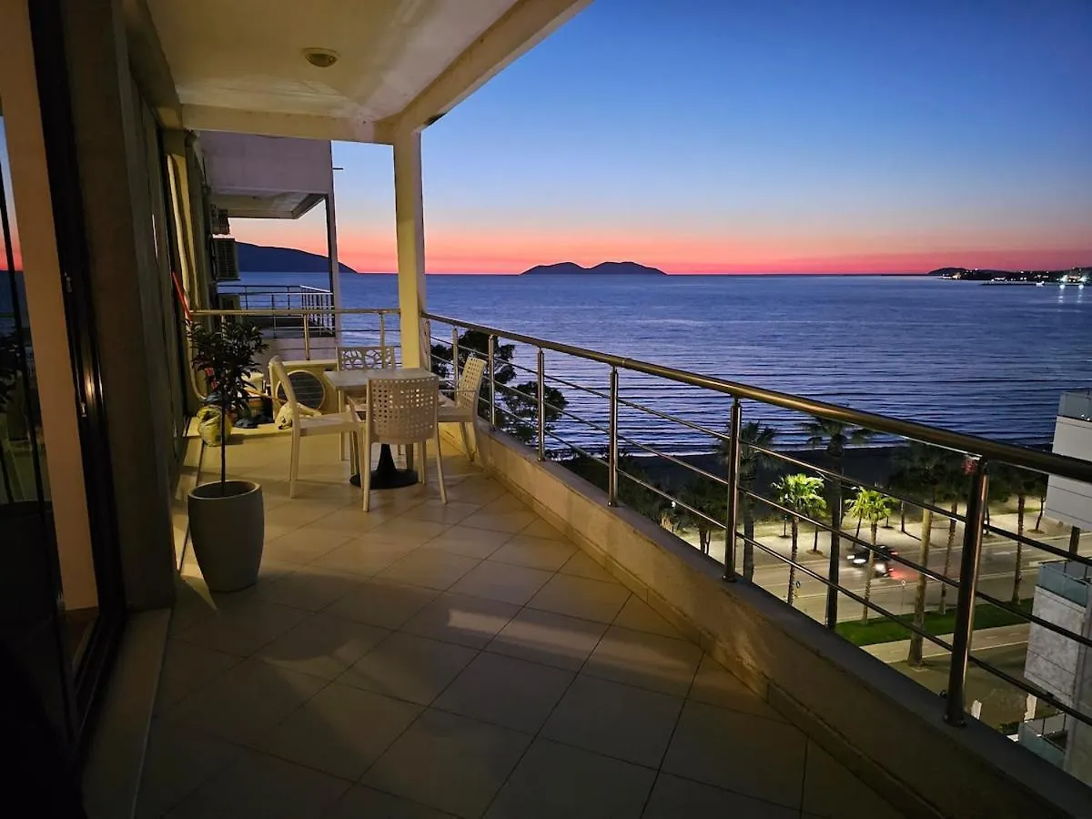 Vlorë Splendid Sea View, Great Location! 아파트