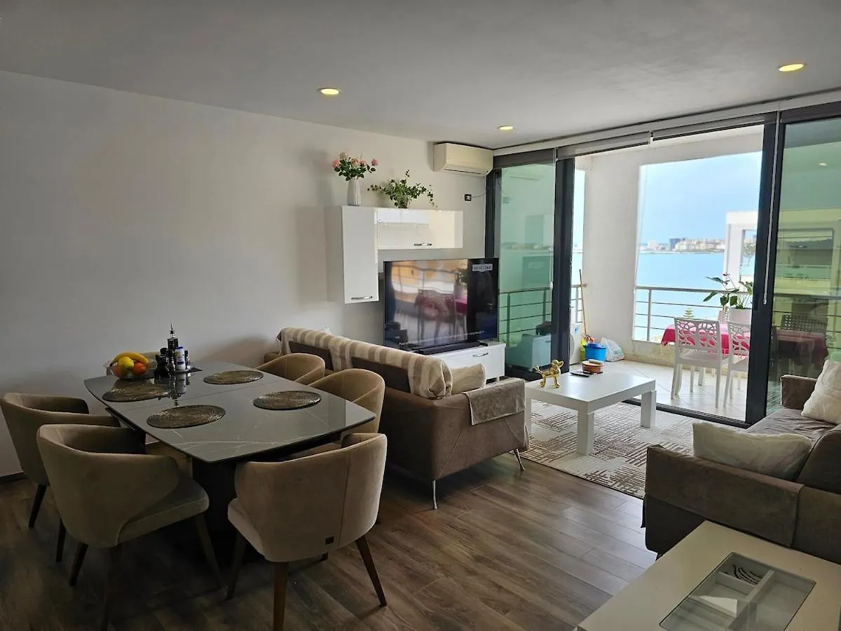 Vlorë Splendid Sea View, Great Location! 아파트
